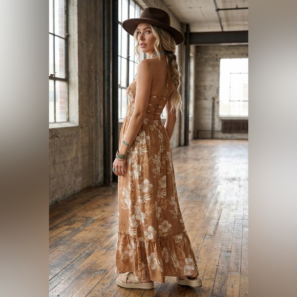 NWT Promesa Boho Tropical Floral Strappy Back Smocked Halter Maxi Dress - Picture 6 of 6